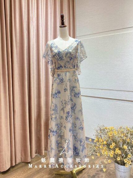 米膚飄袖花卉絲裙台中媽媽禮服
