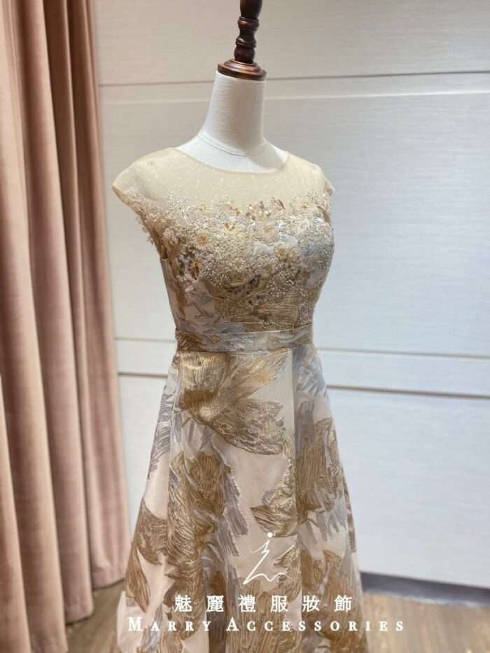 金黃花瓣收腰波浪裙禮服