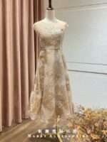 金黃花瓣收腰波浪裙禮服