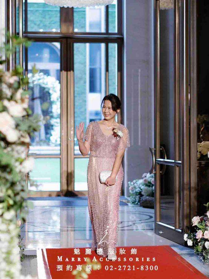 流轉華章:珍珠排鑽與流線珠鑽的婚宴潮流 流轉華章:珍珠排鑽與流線珠鑽的婚宴潮流