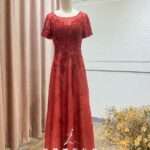 玫瑰紅珠線刺繡A字裙台中媽媽禮服