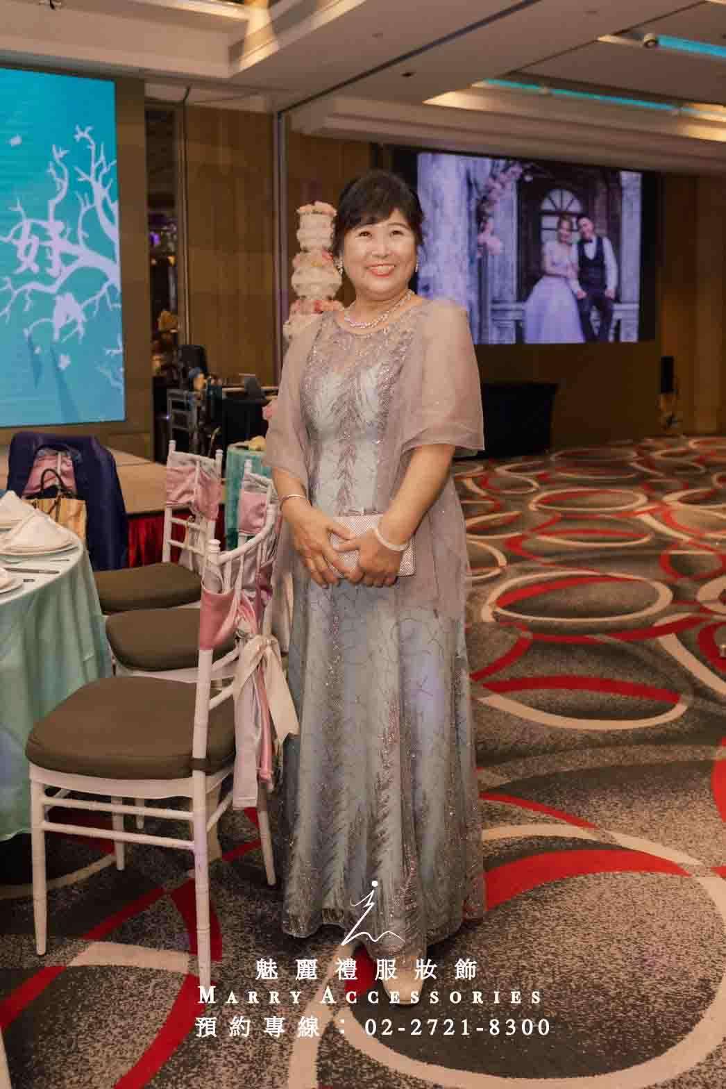綠色婚禮靈感：探索蒂芬妮綠羽毛與絲緞的浪漫