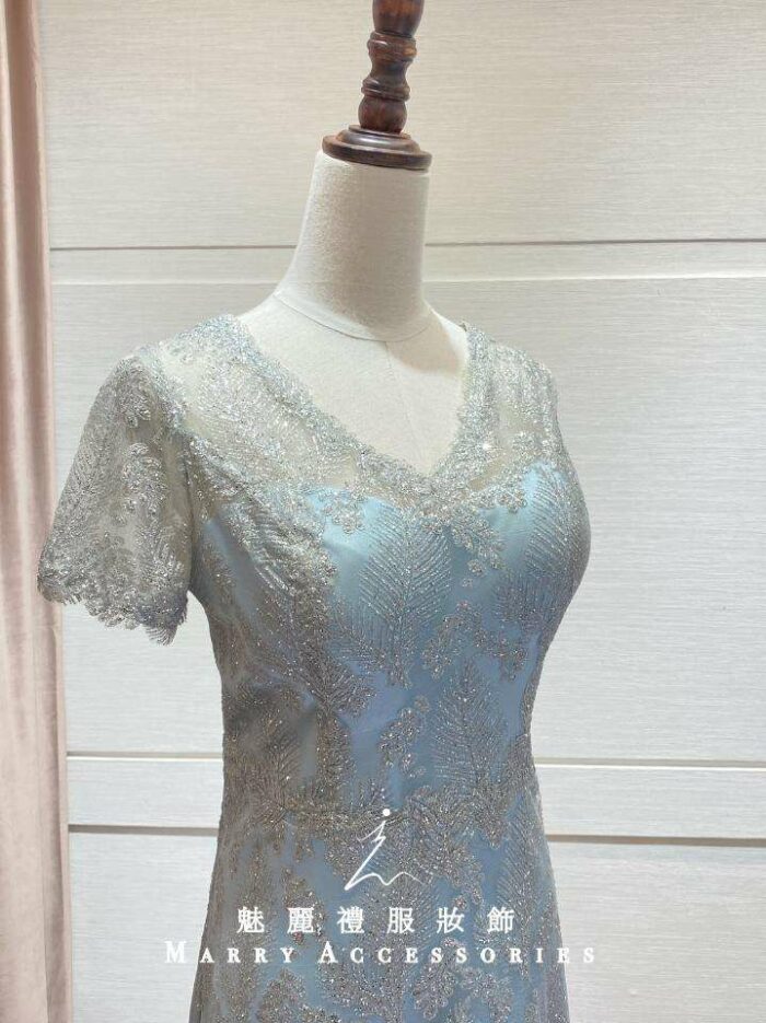 碧藍羽毛亮片桃心領台中媽媽禮服