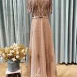 香檳金流線鑲鑽皮革收腰媽媽禮服