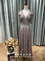 銀鑽蕾絲收腰V領媽媽禮服