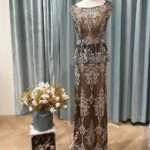 古銅宮廷刺繡荷葉下擺媽媽禮服