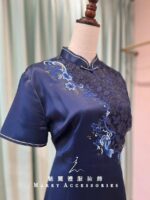 藏藍絲絨緞面百合花旗袍媽媽禮服