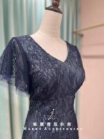 藏藍花紋刺繡飄飄袖短媽媽禮服