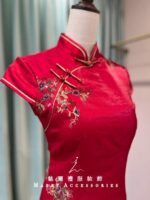 玫瑰紅緞面刺繡旗袍媽媽禮服