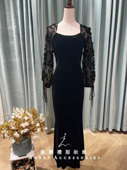 黑曜石絨布花瓣蕾絲抽繩媽媽禮服