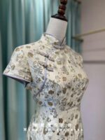 米黃碎花刺繡旗袍媽媽禮服