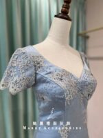 莫蘭迪藍緞面緹花媽媽禮服