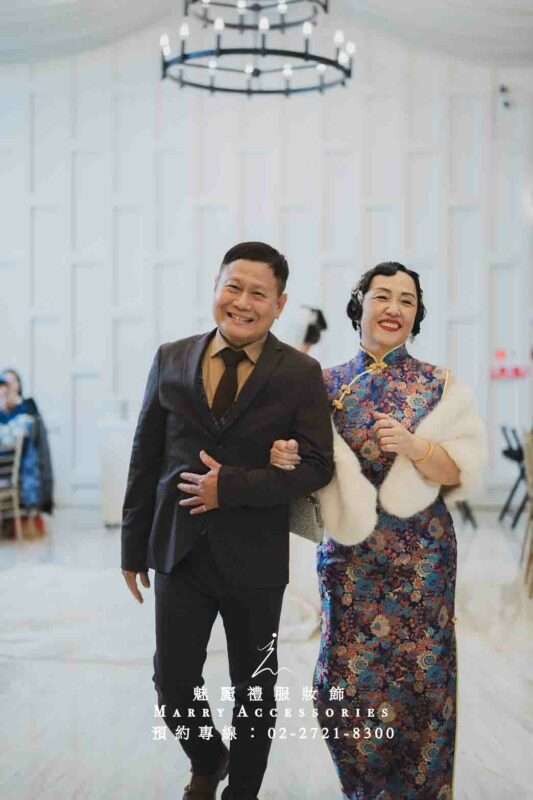 花與光：藍紫色調梅蘭竹菊在萊特薇庭中綻放的婚宴盛會