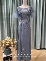 霧藍絲絨彩片花葉媽媽禮服