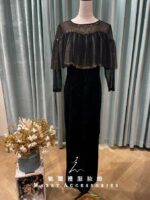 黑絨蕾絲斗篷碎鑽媽媽禮服