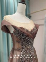 古銅碎鑽交叉一字領澎裙媽媽禮服