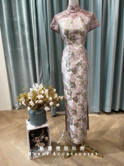 櫻花粉山芙蓉刺繡旗袍媽媽禮服