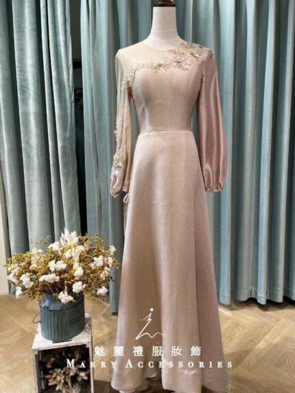 粉膚拼接蕾絲絨袖A字裙媽媽禮服
