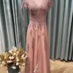 櫻花粉亮片紋樣絲裙媽媽禮服