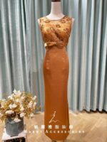 金棕絲綢緞面蝴蝶結收腰媽媽禮服