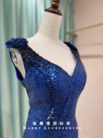 湛藍玫瑰邊桃心V領媽媽禮服