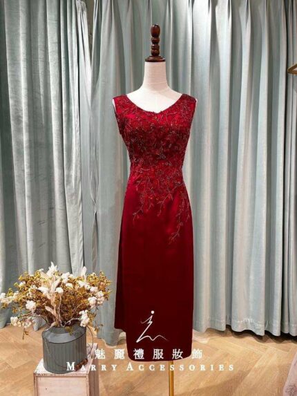 酒紅珠花絲綢緞面媽媽禮服