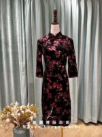 黑絨梅花刺繡旗袍媽媽禮服