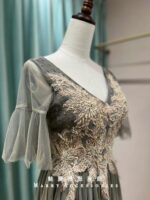 墨綠澎裙刺繡浮雕花媽媽禮服