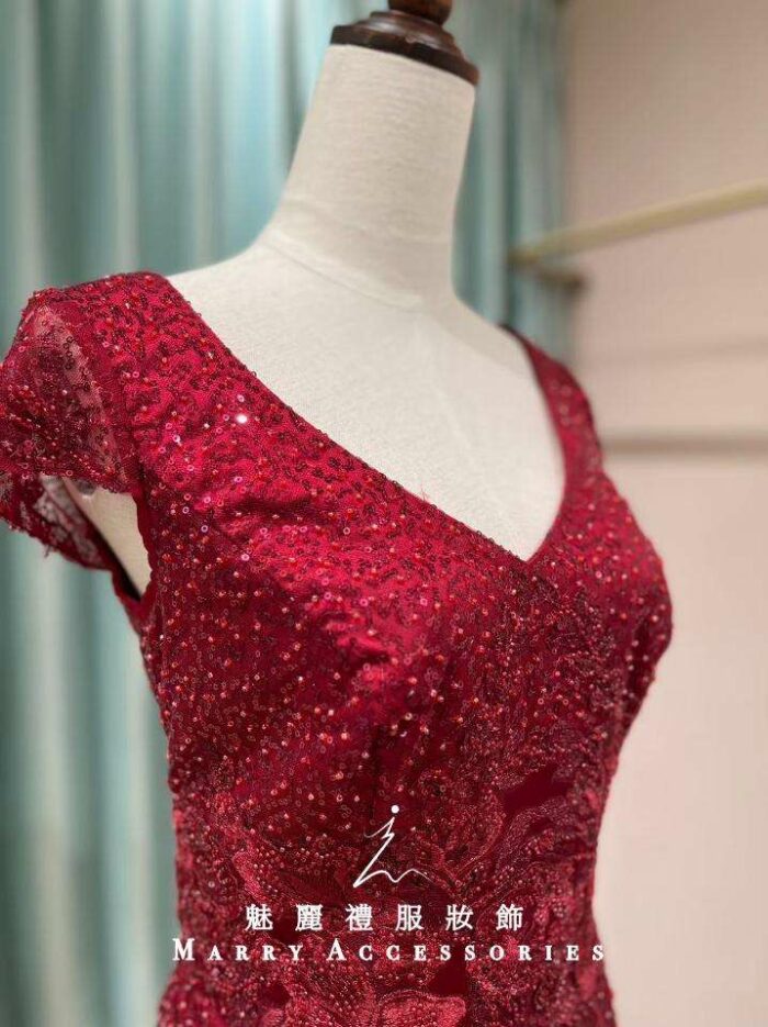 酒紅絲絨滿版亮片魚尾媽媽禮服