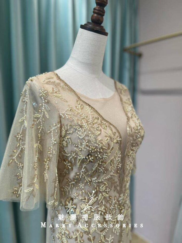 香檳金花葉管珠水袖媽媽禮服