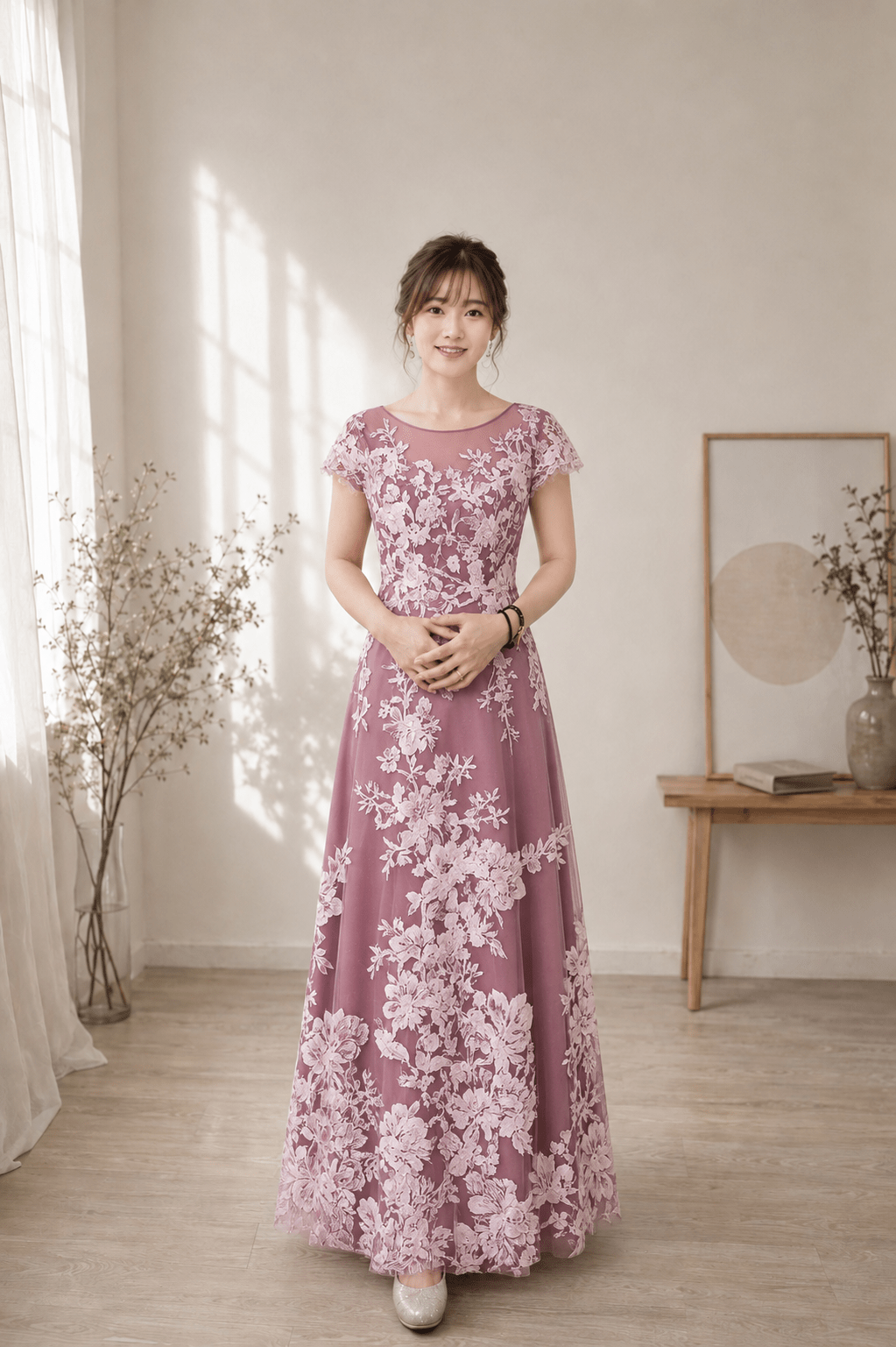 葡萄紫白花藤刺繡禮服 葡萄紫白花藤刺繡禮服