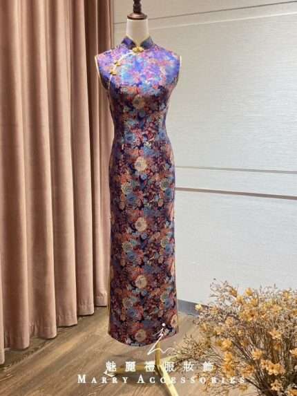 深紫古典花紋刺繡旗袍台中媽媽禮服