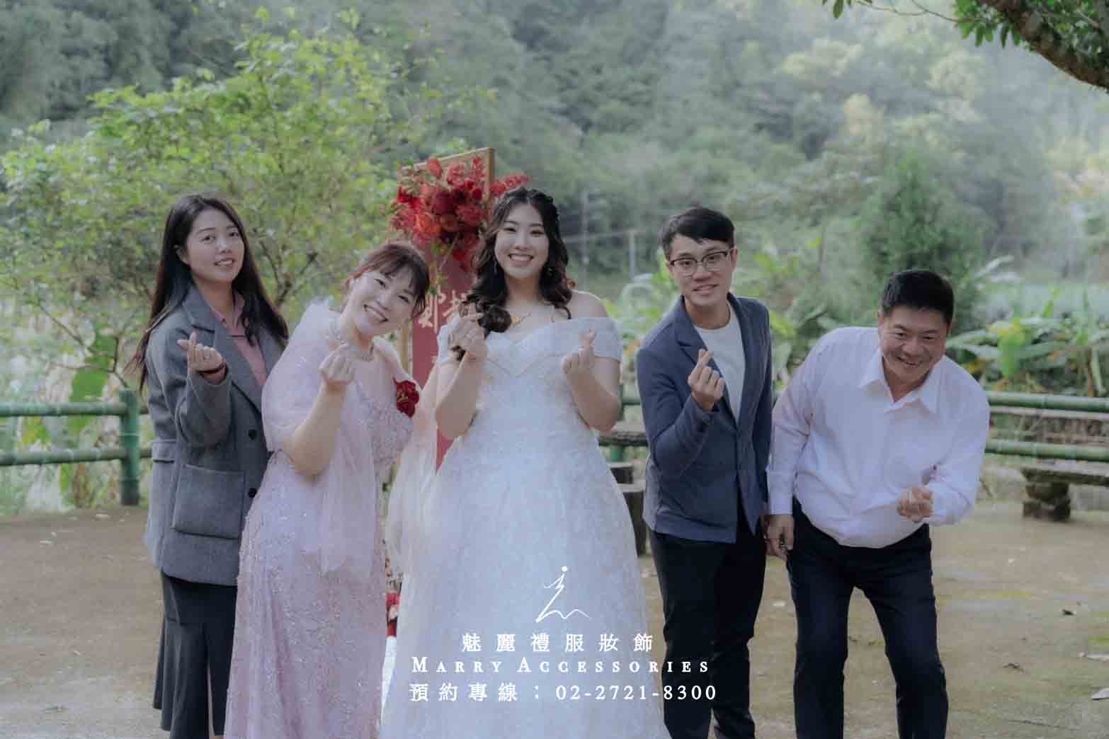 如何挑選適合梨形身型的媽媽禮服：凸顯優勢，修飾不足