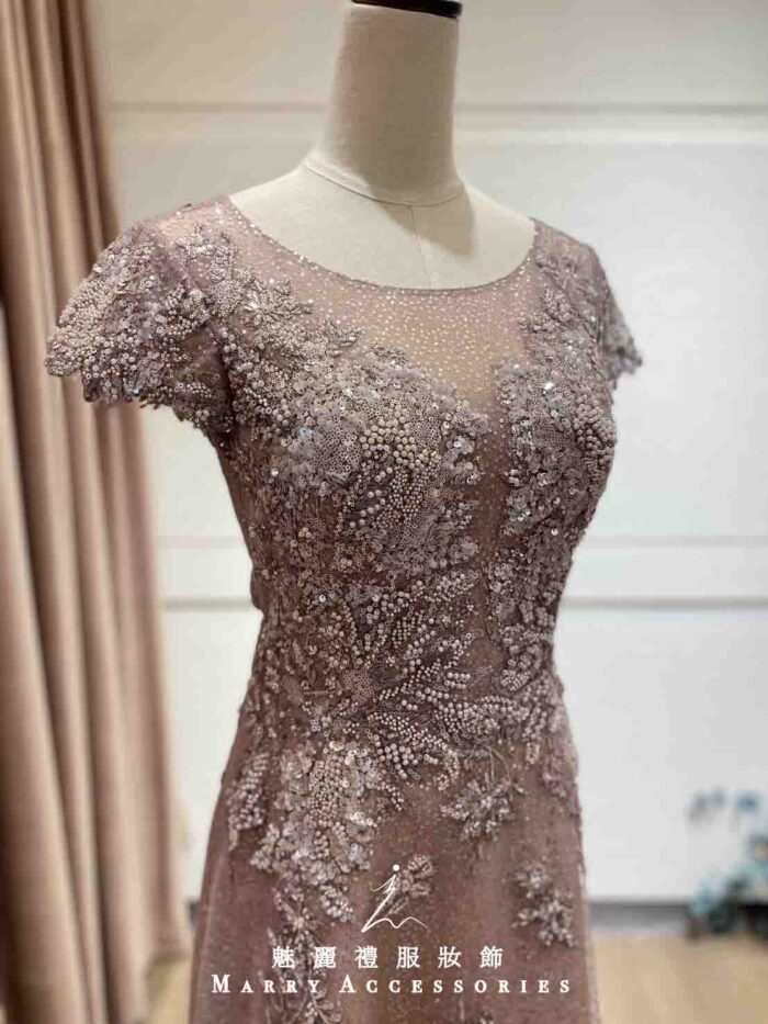 葡萄紫亮紗織花細珠A字裙禮服