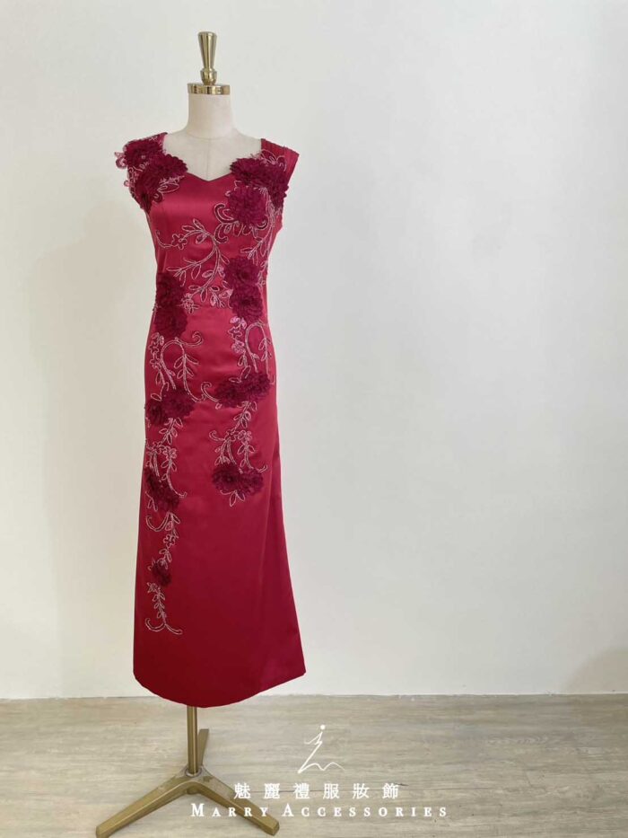 酒紅立體牡丹銀線刺繡禮服 酒紅立體牡丹銀線刺繡禮服