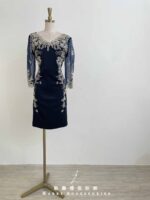 藏藍牡丹抓腰鏤空蕾絲袖禮服