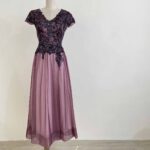 莓紫管珠花藤蕾絲裙禮服