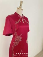 酒紅絲緞細珠花紋水滴洞禮服