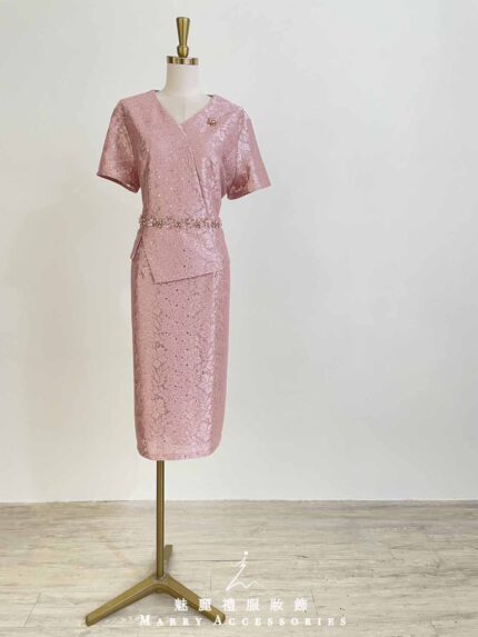 梅粉櫻花葉片刺繡收腰禮服