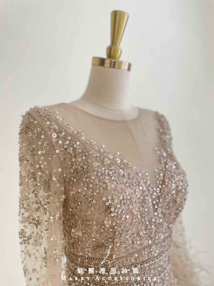 香檳金滿版亮片收腰羽毛蕾絲袖禮服