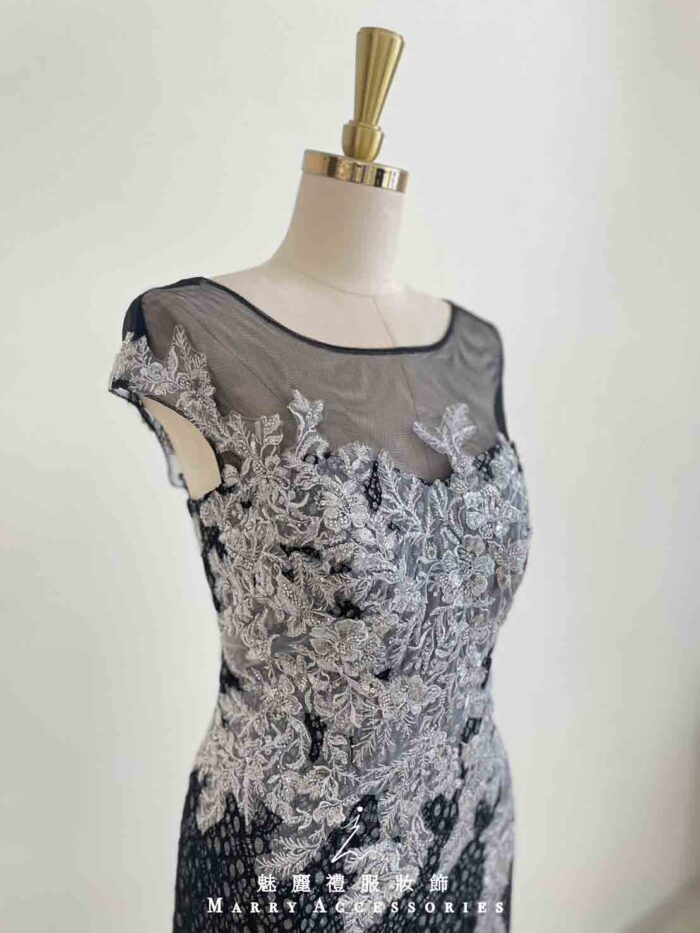 黑灰浮雕織花網格蕾絲魚尾禮服