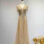 香檳金流線鑲鑽收腰V領澎裙禮服