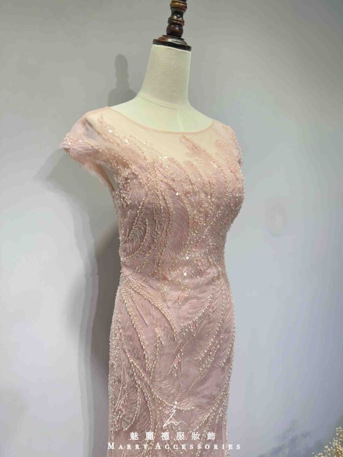 蜜桃粉波紋細珠魚尾紗裙禮服