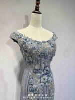 蔚藍繡花流線碎珠卡肩禮服