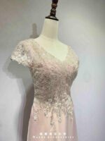 玫瑰粉亮片蝶花絲緞A字裙禮服